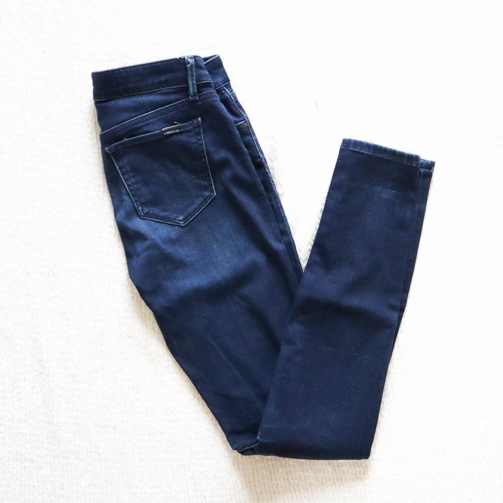 Joe's Jeans Flawless Icon Skinny Mid Rise 25
